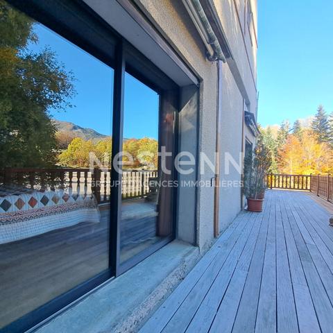 A VENDRE MONTS D'OLMES APPARTEMENT / TERRASSE 116 M² / GARAGE