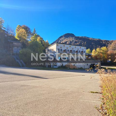 A VENDRE MONTS D'OLMES APPARTEMENT / TERRASSE 116 M² / GARAGE