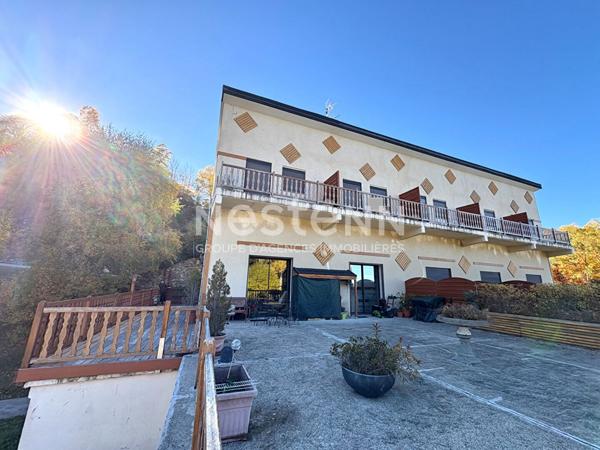 A VENDRE MONTS D'OLMES APPARTEMENT / TERRASSE 116 M² / GARAGE