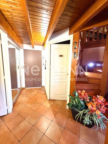 A VENDRE MONTS D'OLMES APPARTEMENT / TERRASSE 116 M² / GARAGE