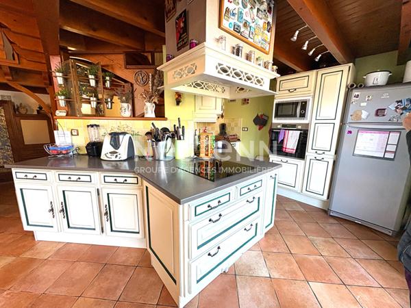 A VENDRE MONTS D'OLMES APPARTEMENT / TERRASSE 116 M² / GARAGE