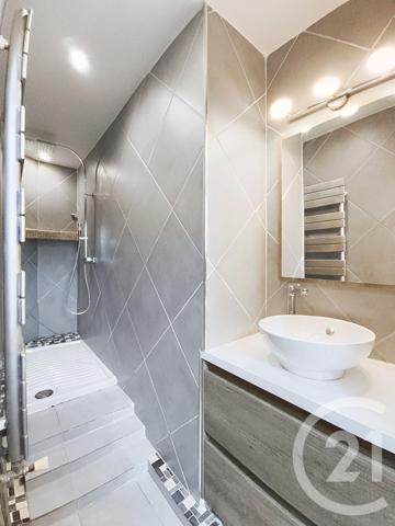 Appartement F3 à vendre  3 pièces - 58,20 m2 ST DENIS - 93