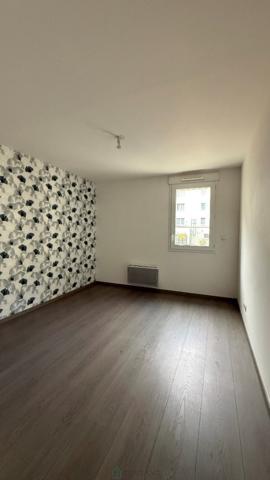 Bel appartement T3 en résidence privée – Quartier Carré Flaubert (Rive Gauche)