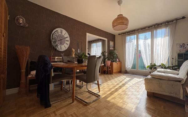 Appartement à vendre    3 pièces • 65,50 m2 Mennecy