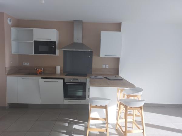 Appartement à vendre |  Saint-Priest |  2 pièces | 43 m²