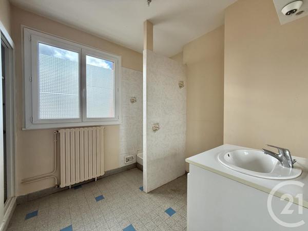 Maison à vendre  4 pièces - 70,18 m2 YZEURE - 03