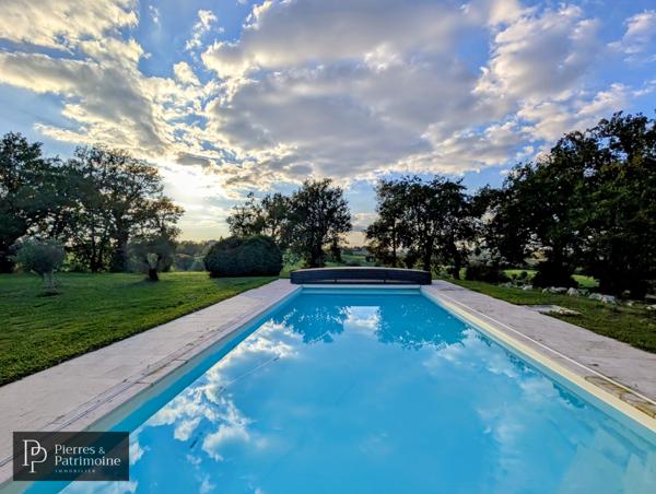 Condom (32100) Propriété en pierre avec piscine et 1ha de terrain à CONDOM
