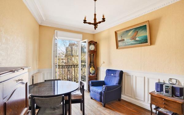 Appartement à vendre    2 pièces • 42,50 m2 Paris 17