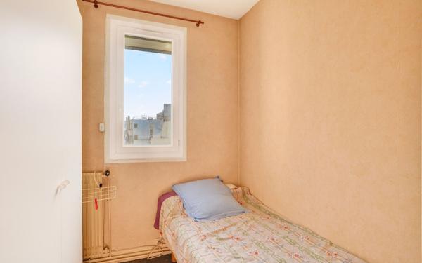 Appartement à vendre    2 pièces • 42,50 m2 Paris 17