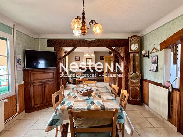 A vendre - Spacieuse maison familiale de 7 chambres en plein centre de Vihiers - D5901