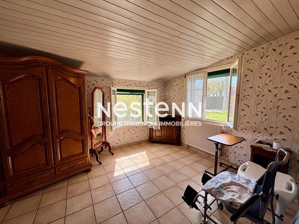 A vendre - Spacieuse maison familiale de 7 chambres en plein centre de Vihiers - D5901