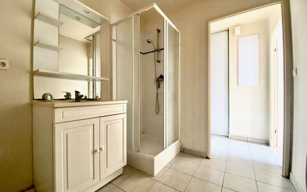 Appartement à vendre    2 pièces • 33,69 m2 Saint-Quentin