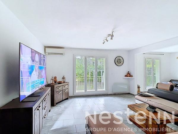 Appartement Salon De Provence 5 pièce(s) 101m² avec 150m² de jardin.