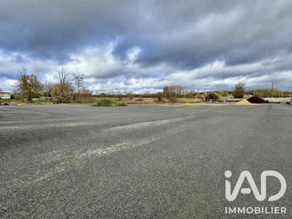 Murs commerciaux  à vendre 600 m² Vernantes