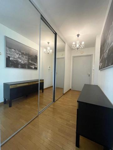 Location / Appartement T3 à Courbevoie (92400)