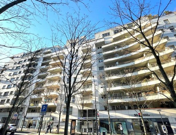 Location / Appartement T3 à Courbevoie (92400)