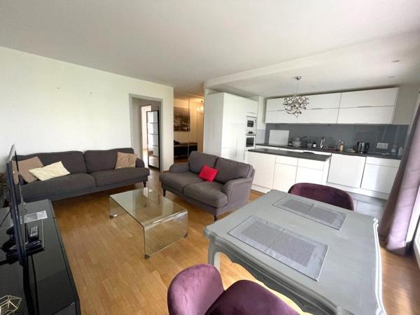 Location / Appartement T3 à Courbevoie (92400)