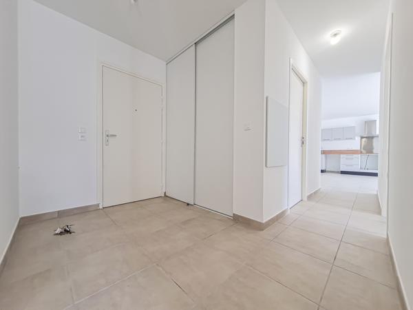 Marnaz (74460) T4 DE 81.40 M² A LOUER - BALCON + PLACE DE PARKING EN S/SOL - NOUVELLE RESIDENCE A MARNAZ
