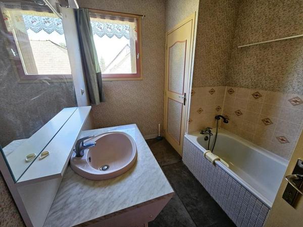 Maison à vendre à Vernou-sur-Brenne dans l'Indre-et-Loire (37210), ref : 013/1470   
VOUVRAY