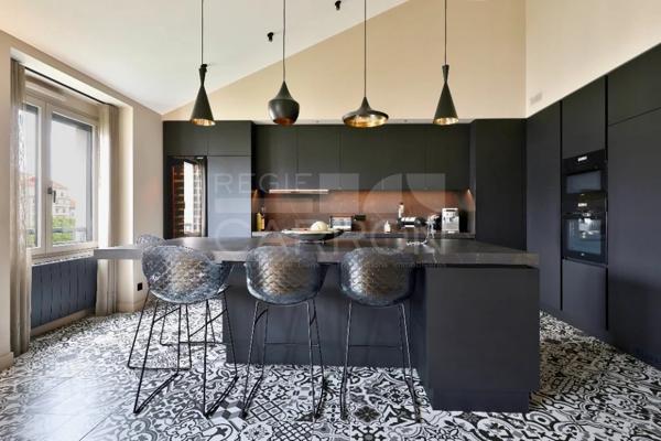 APPARTEMENT T3 A VENDRE - LYON 6EME ARRONDISSEMENT - 144.29 m 2 - 1 400 000 €