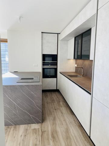 Superbe Attique neuf au cœur de la Presqu’île Citadelle