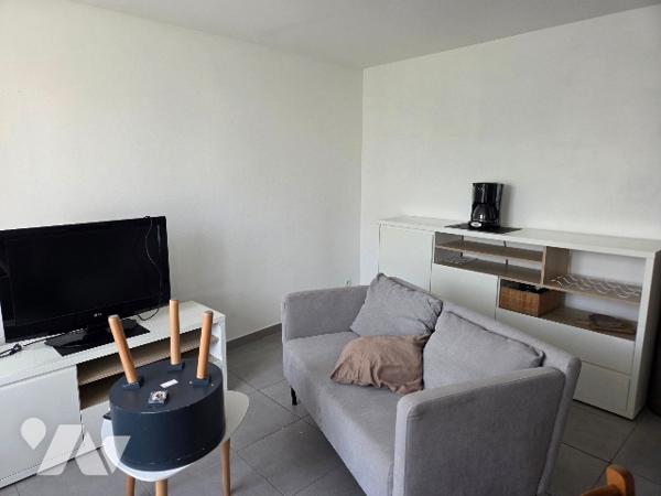 ST ETIENNE DU ROUVRAY, IDEAL INVESTISSEUR, ensemble immobilier mixte commerce et d'habitations