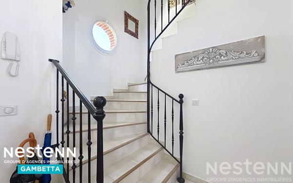 Maison à vendre au FAU à Montauban(82) 5 chambres, piscine, garages