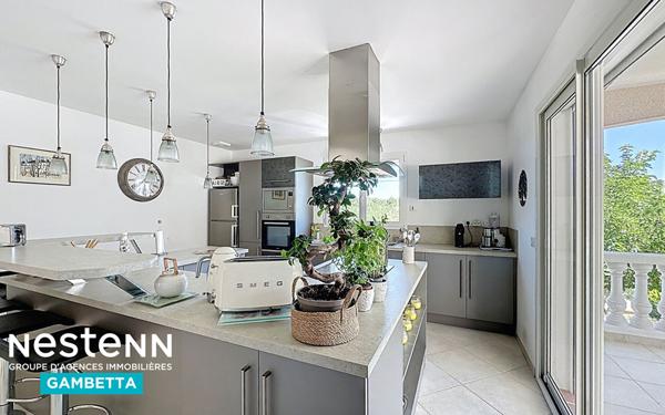 Maison à vendre au FAU à Montauban(82) 5 chambres, piscine, garages