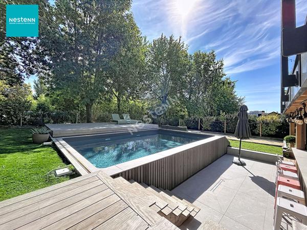 ANNECY-LE-VIEUX _ Appartement en duplex 8 pièces, de 170 m², avec jardin, piscine et garage à vendre