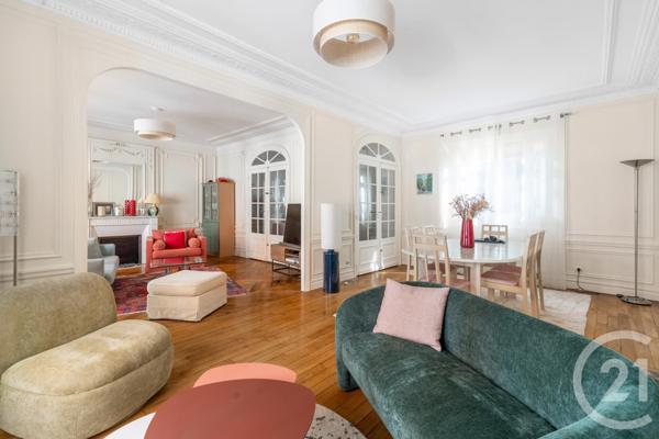 Appartement T5 à vendre  5 pièces - 148,83 m2 PARIS - 75018