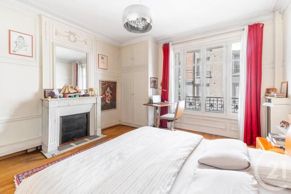 Appartement T5 à vendre  5 pièces - 148,83 m2 PARIS - 75018