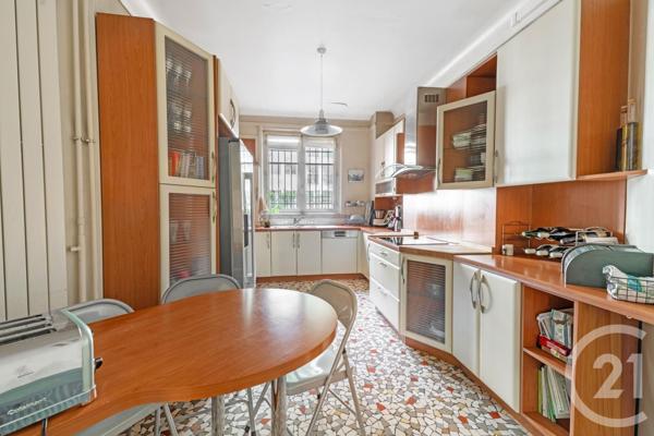 Appartement T5 à vendre  5 pièces - 148,83 m2 PARIS - 75018