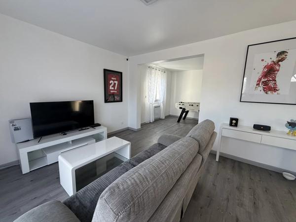 Vente                                                      Maison
                        
                     4 pièces                      60 m2                     à Anet