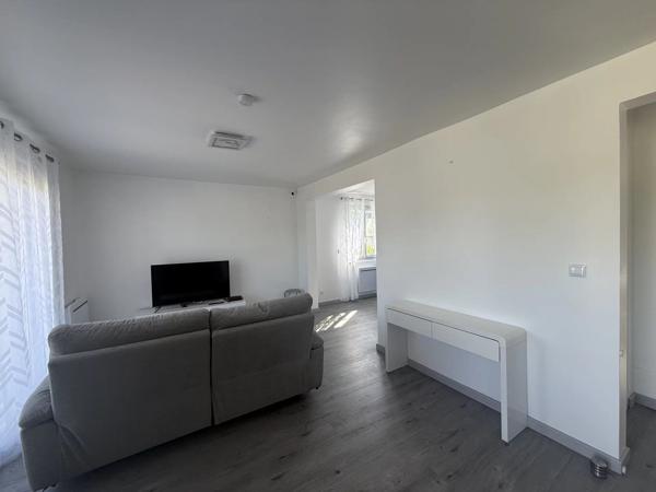 Vente                                                      Maison
                        
                     4 pièces                      60 m2                     à Anet