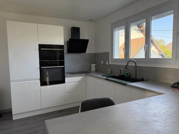 Vente                                                      Maison
                        
                     4 pièces                      60 m2                     à Anet