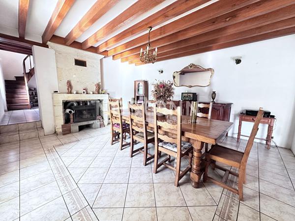 Vente belle maison de caractère 195.6 m² avec 5 chambres à Chahaignes (72340)
