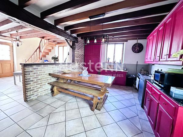 Vente belle maison de caractère 195.6 m² avec 5 chambres à Chahaignes (72340)