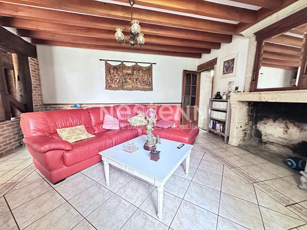 Vente belle maison de caractère 195.6 m² avec 5 chambres à Chahaignes (72340)