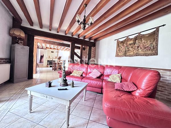 Vente belle maison de caractère 195.6 m² avec 5 chambres à Chahaignes (72340)