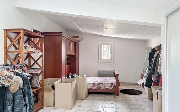 Maison à vendre    6 pièces • 152,55 m2 Villeneuve-Loubet