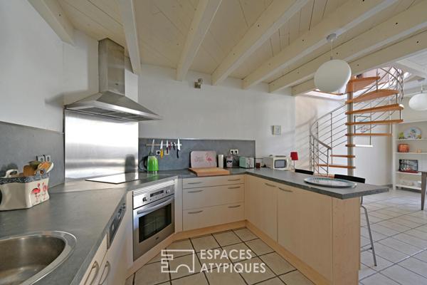 Maison de ville avec terrasse tropézienne de 30 m² et vue mer