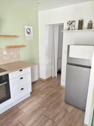 Location                                                      Maison de ville
                        
                     3 pièces                      50 m2                     à Le Petit-Quevilly