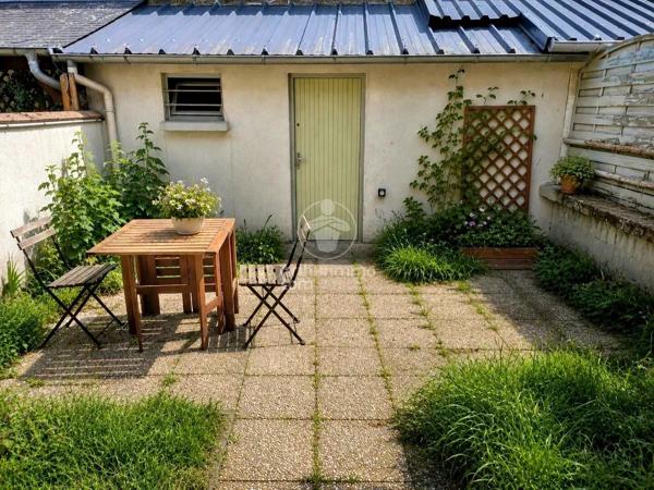 Location                                                      Maison de ville
                        
                     3 pièces                      50 m2                     à Le Petit-Quevilly