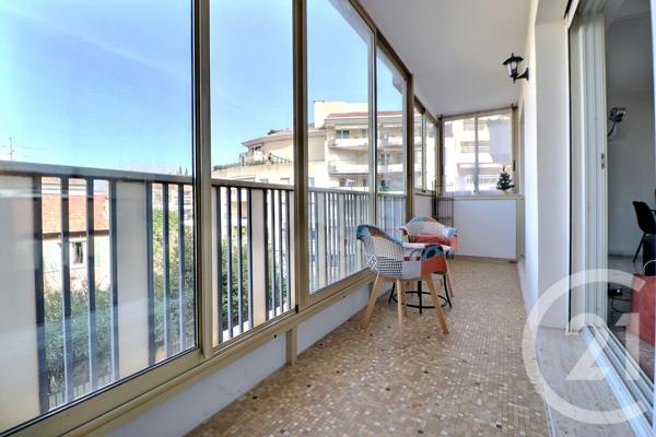 Appartement F3 à vendre  3 pièces - 64,72 m2 ST RAPHAEL - 83