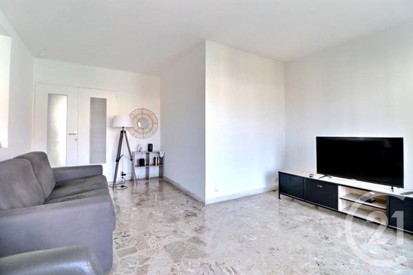 Appartement F3 à vendre  3 pièces - 64,72 m2 ST RAPHAEL - 83
