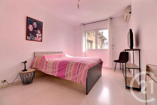 Appartement F3 à vendre  3 pièces - 64,72 m2 ST RAPHAEL - 83