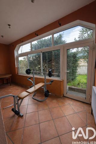 Maison à vendre 5 pièces 103,5 m² Saint-Seurin-sur-l'Isle