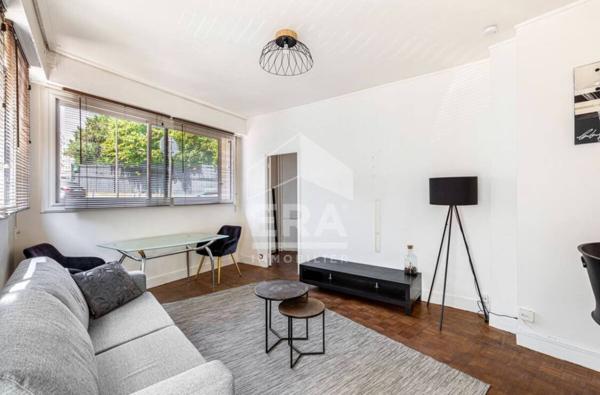 2-room apartment for rent, 40 m2, Paris 16th, ideal location.