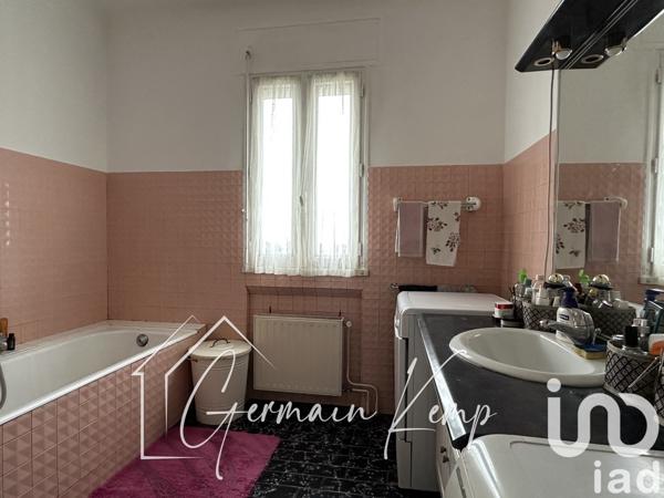 Appartement 6 pièces de 131 m² à LES ABRETS (38490)