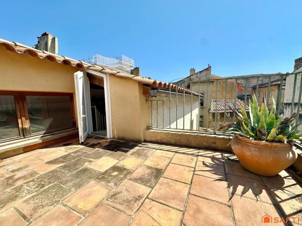 T3 avec terrasse et GARAGE Intra-muros d'AVIGNON